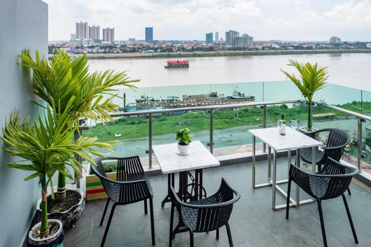 Chilchill Hotel Riverside Phnom Penh Eksteriør billede